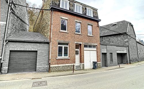 Maison récemment rénovée dans le village de Poulseur Maison récemment rénovée dans le village de Poulseur