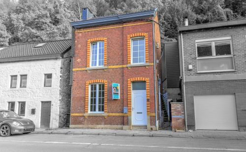 Maison 3 chambres à rénover avec jardinet Maison 3 chambres à rénover avec jardinet