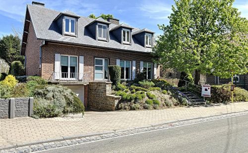 Villa 6 chambres à vendre à Saint-Georges-sur-Meuse Villa 6 chambres à vendre à Saint-Georges-sur-Meuse