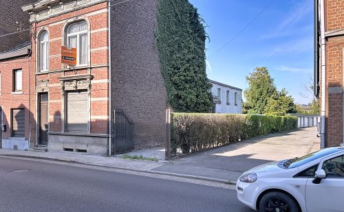 Spacieuse maison 3 façades à Vaux s/Chèvremont Spacieuse maison 3 façades à Vaux s/Chèvremont